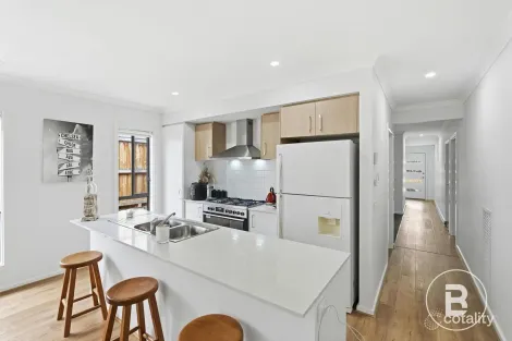 Property photo of 14 Edgerton Place Maddingley VIC 3340