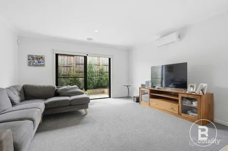 Property photo of 14 Edgerton Place Maddingley VIC 3340