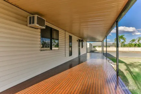 Property photo of 6 Fig Tree Court Emerald QLD 4720