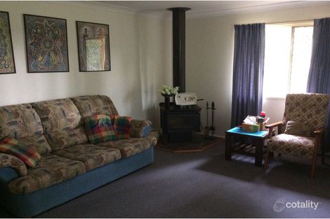 Property photo of 10 Benjamin Court Regency Downs QLD 4341