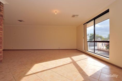 Property photo of 35 Welch Way Warnbro WA 6169