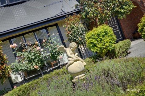 Property photo of 5 Myrtle Crescent Traralgon VIC 3844