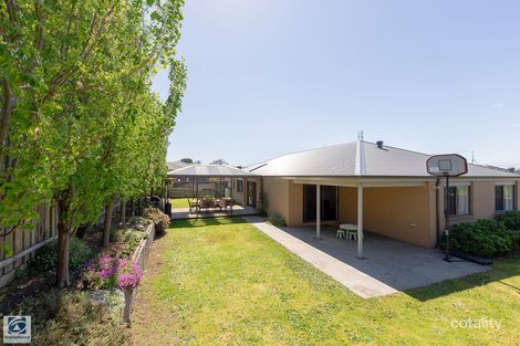 Property photo of 17 Sandstock Drive Warragul VIC 3820