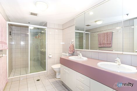 Property photo of 4/21 Bayview Street Runaway Bay QLD 4216