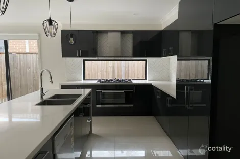 Property photo of 3 Bianca Street Wollert VIC 3750