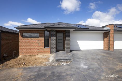 Property photo of 2/16 Lone Pine Square Bacchus Marsh VIC 3340