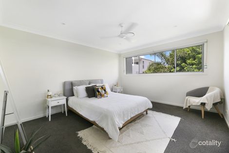 Property photo of 1/2002 Gold Coast Highway Miami QLD 4220