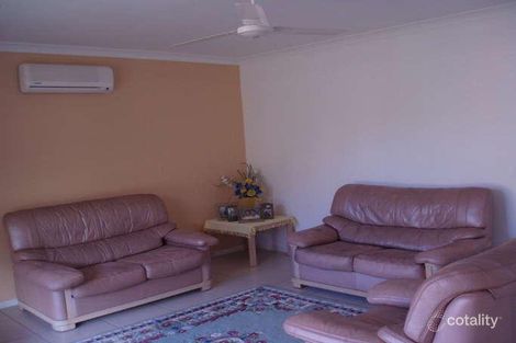 Property photo of 14 Sir Griffith Way Rural View QLD 4740