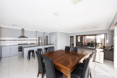 18 Banjong St, Martin, WA 6110