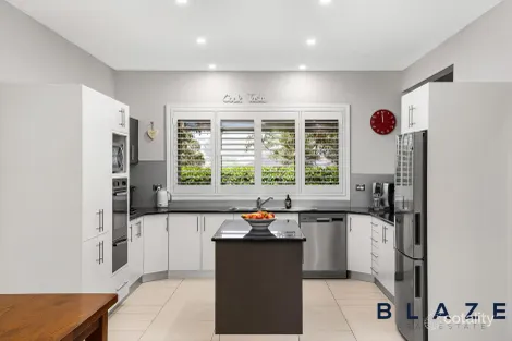 Property photo of 5 Martens Place Abbotsbury NSW 2176