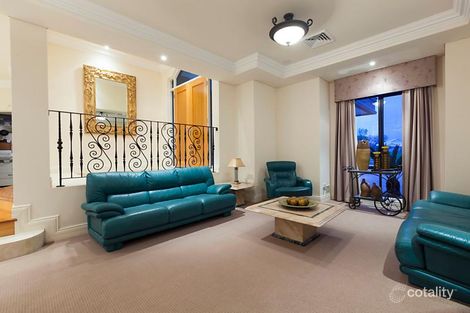 Property photo of 28 Cherrytree Gardens Stirling WA 6021