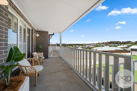 Property photo of 22 Preston Crescent Lloyd NSW 2650