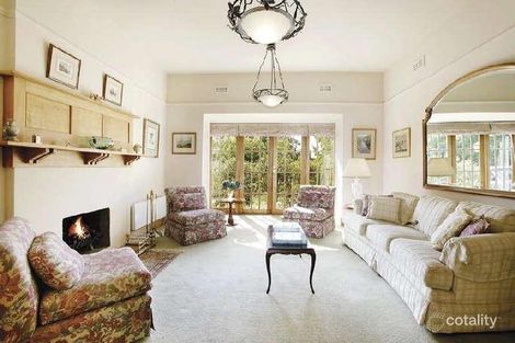 Property photo of 17 Willoby Avenue Glen Iris VIC 3146