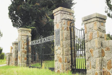 66 Lincoln Ave, Officer, VIC 3809