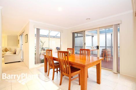 Property photo of 19 Prahn Court Brookfield VIC 3338