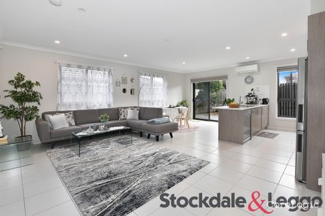 Property photo of 5 Malcolm Walk Epping VIC 3076