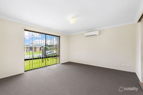 Property photo of 5 Green Place Durack QLD 4077