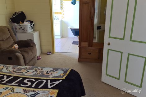 Property photo of 1 Bridge Street Mount Morgan QLD 4714