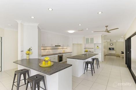 Property photo of 39 Shoalmarra Drive Mount Low QLD 4818