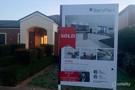 Property photo of 19 Trumpington Terrace Attwood VIC 3049