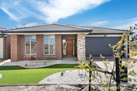 Property photo of 5 Orinoco Chase Werribee VIC 3030