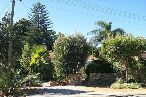14 Wardong Rd, Westminster, WA 6061