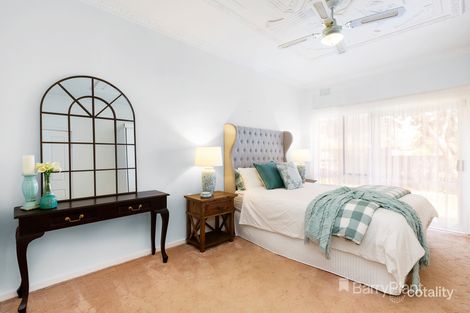 Property photo of 5 Sinclair Avenue Edithvale VIC 3196