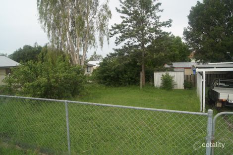 Property photo of 33 Pine Street North Ipswich QLD 4305
