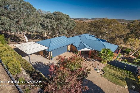 Property photo of 76 Waterfall Drive Jerrabomberra NSW 2619