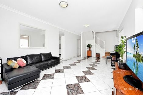 Property photo of 2/346-348 Roberts Road Greenacre NSW 2190