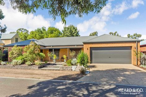 10 Magpie Ct, Strathfieldsaye, VIC 3551