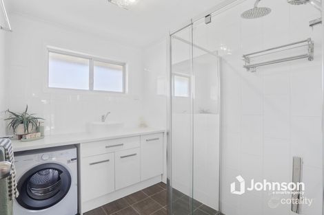 Property photo of 28 Brendale Avenue Flinders View QLD 4305