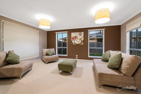Property photo of 10 Lavarack Street Darling Heights QLD 4350