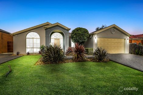 Property photo of 37 Honeyeater Grove Narre Warren VIC 3805