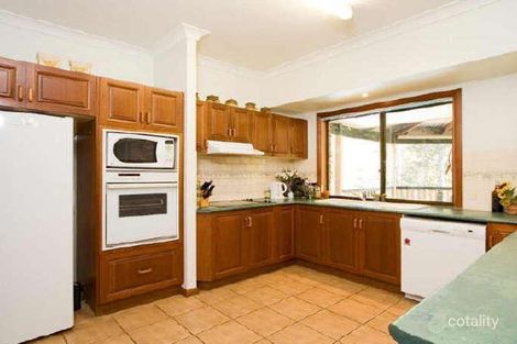 Property photo of 6 Heath Court Cashmere QLD 4500