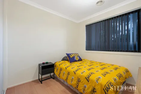 Property photo of 1 Central Avenue Pakenham VIC 3810