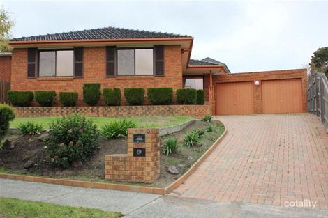 Property photo of 13 Evonne Court Endeavour Hills VIC 3802