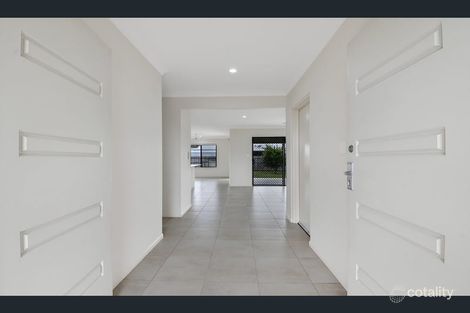 Property photo of 5 Cassinia Street Mount Low QLD 4818