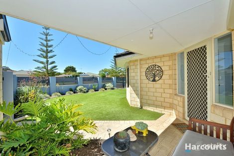 172 Peelwood Pde, Halls Head, WA 6210