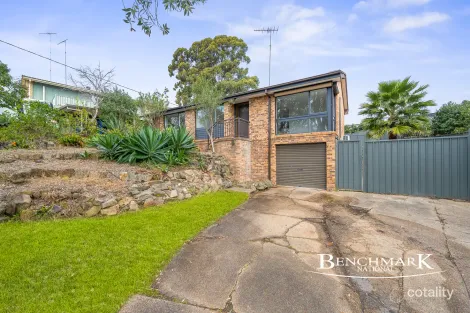 34 Hillcrest Ave, Moorebank, NSW 2170