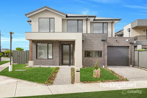 Property photo of 71 Arena Avenue Roxburgh Park VIC 3064