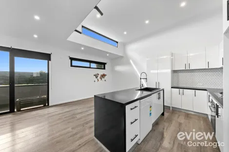 Property photo of 5/6 Beasley Avenue Werribee VIC 3030