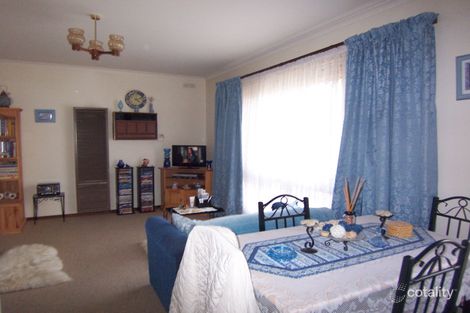 Property photo of 3/27 Nish Street Flora Hill VIC 3550