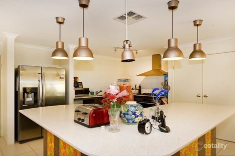 13a Farnaby Lane, Beckenham, WA 6107