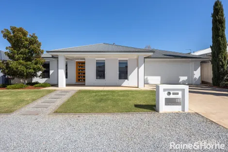 Property photo of 18 Cunjegong Loop Gobbagombalin NSW 2650