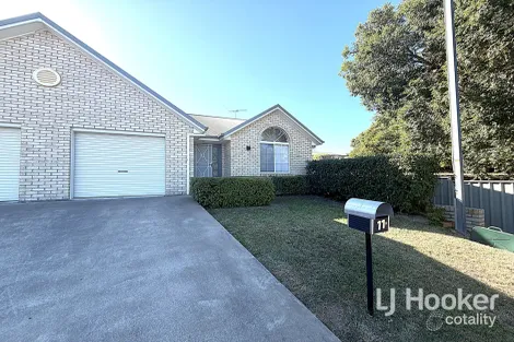 11b Cloonan Tce, Inverell, NSW 2360