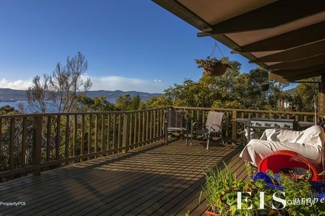 Property photo of 10 Enterprise Road Sandy Bay TAS 7005