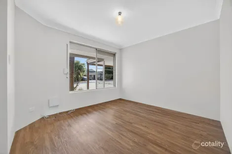 Property photo of 17 Appressa Place Greenfields WA 6210