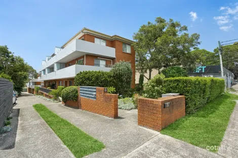 11/25 Oliver St, Freshwater, NSW 2096