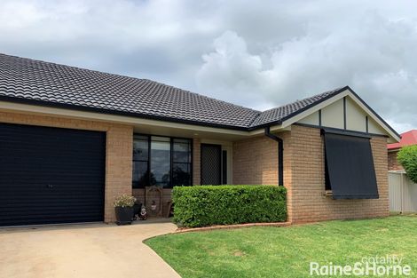 39 London Dr, Cowra, NSW 2794